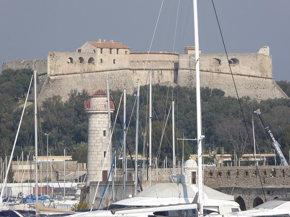 The Fort Carré above the harbour, Antibes